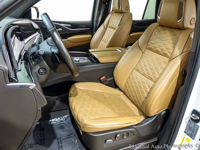 Certified 2022 Cadillac Escalade Premium Luxury w/ Performance Package AWD/4WD image 10