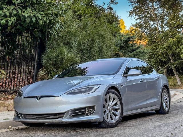 Used 2016 Tesla Model S 90D AWD/4WD image 2