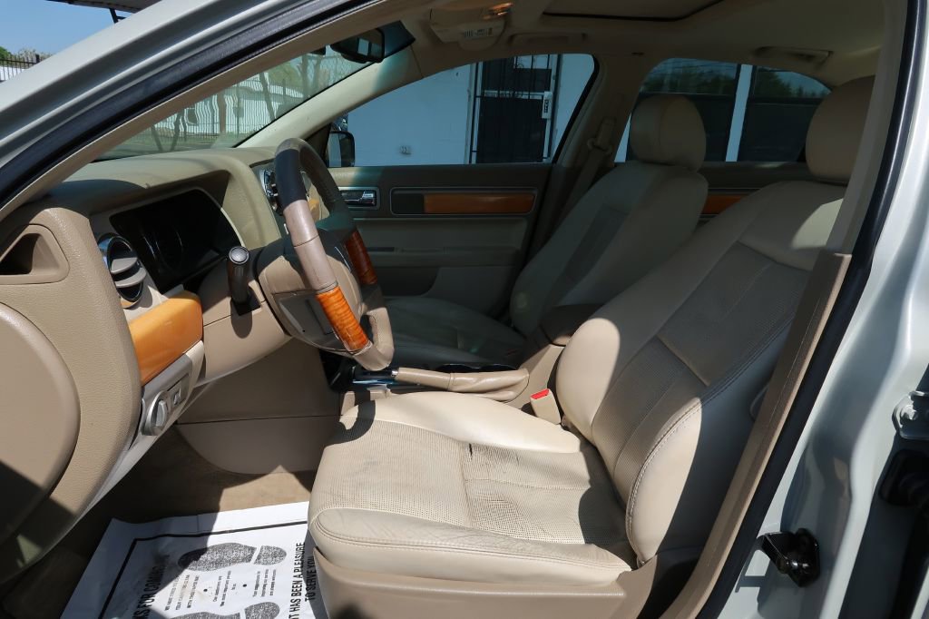 Used 2006 Lincoln Zephyr image 5