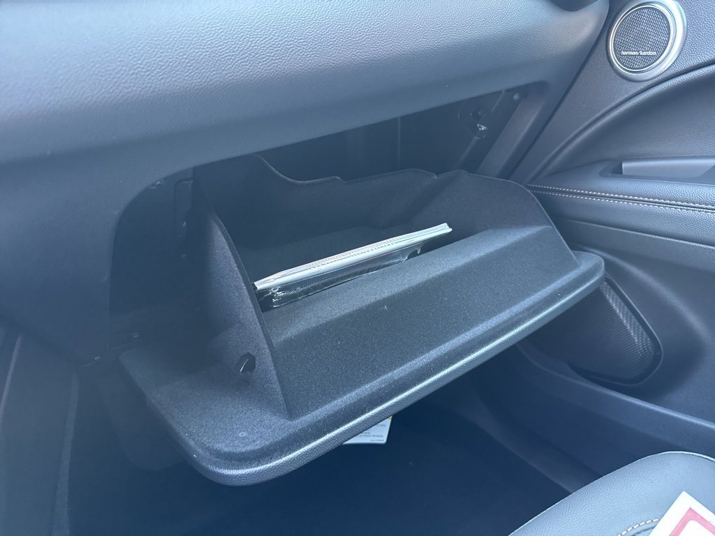 New 2025 Alfa Romeo Stelvio Sprint image 15