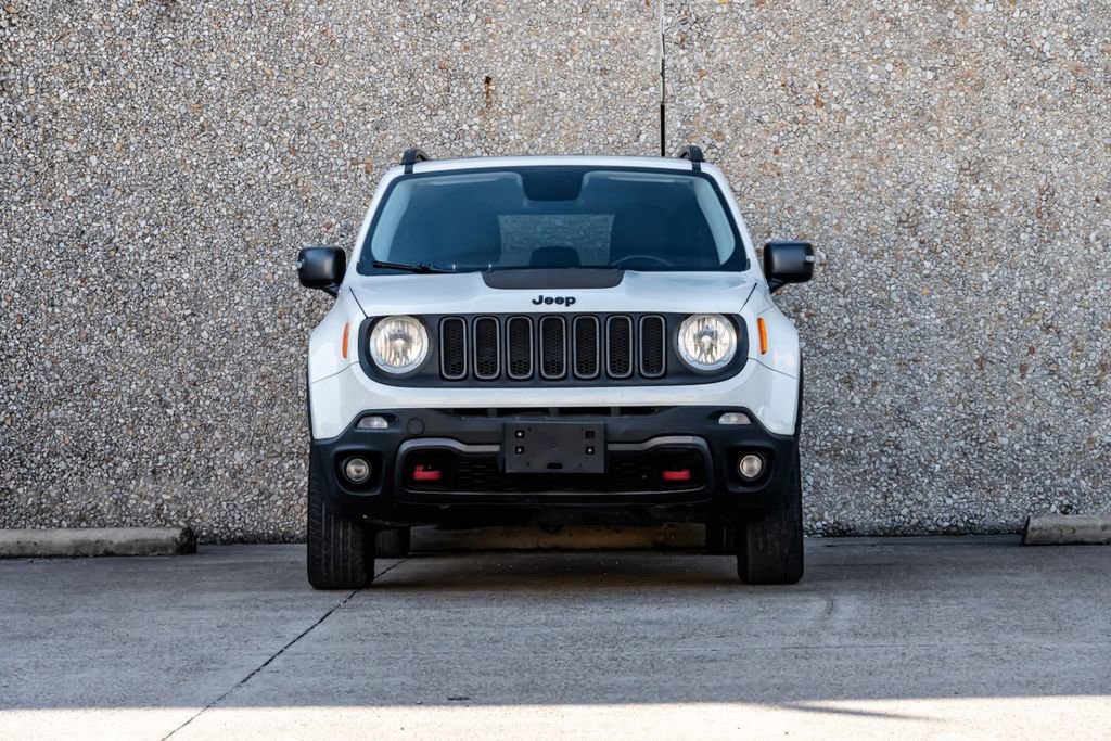 Used 2016 Jeep Renegade Trailhawk AWD/4WD image 3