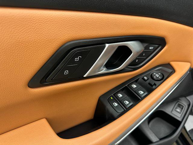 Certified 2025 BMW 330i xDrive 330i xDrive Sedan w/ Premium Package image 18