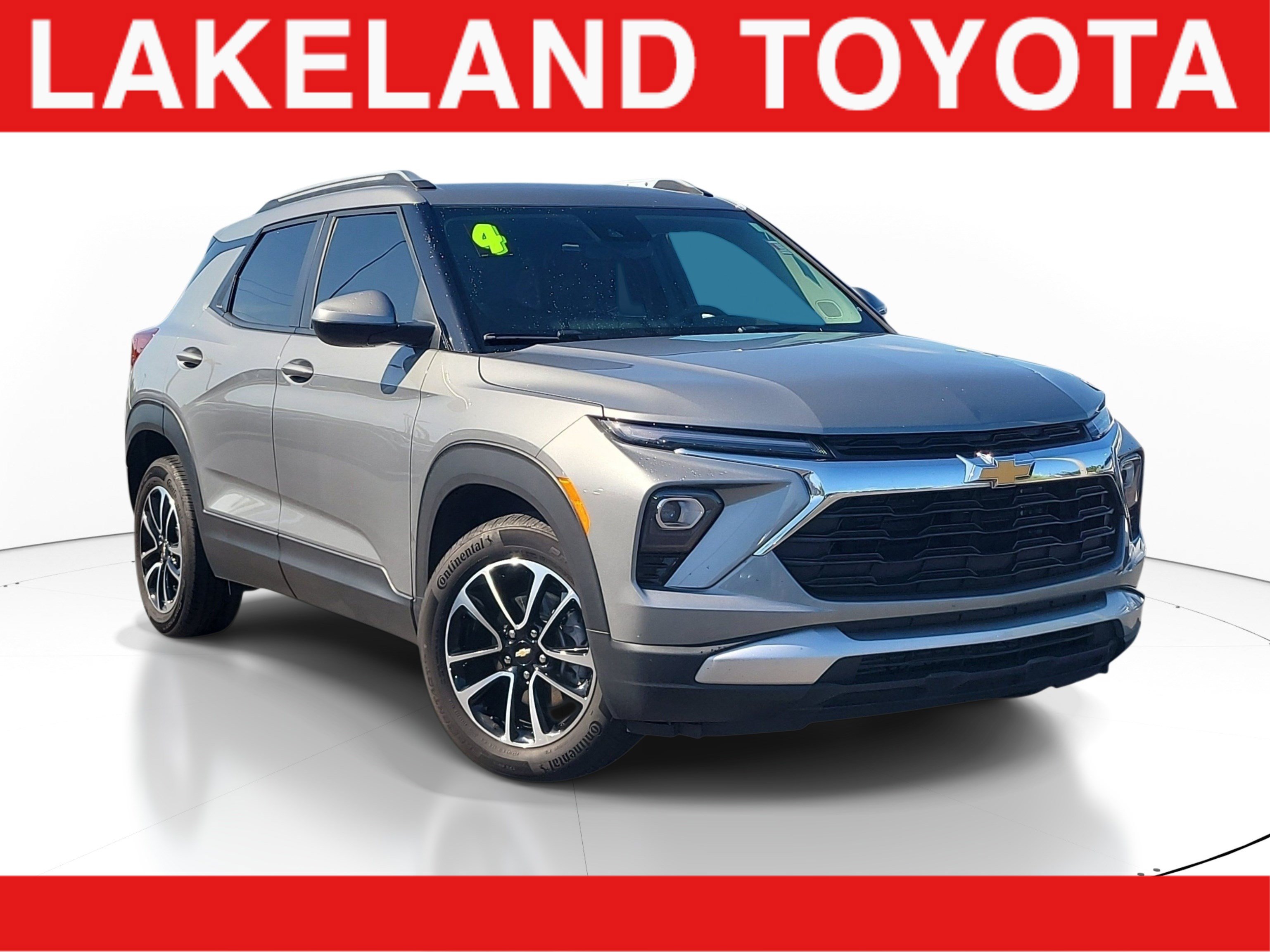 Used 2024 Chevrolet TrailBlazer LT w/ Driver Confidence Package FWD image 1