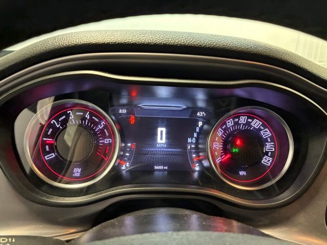 Used 2023 Dodge Challenger SXT image 7