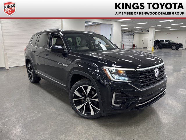 Used 2024 Volkswagen Atlas SEL Premium R-Line image 1