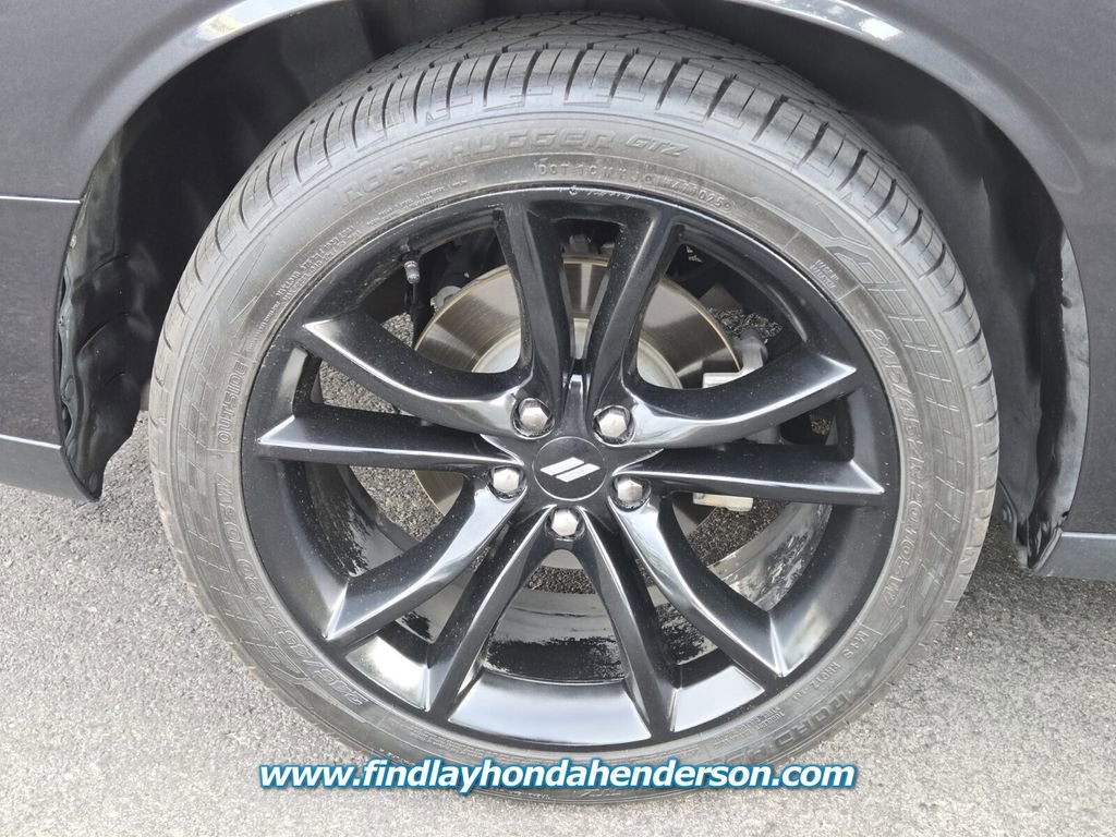 Used 2017 Dodge Challenger SXT Plus image 11