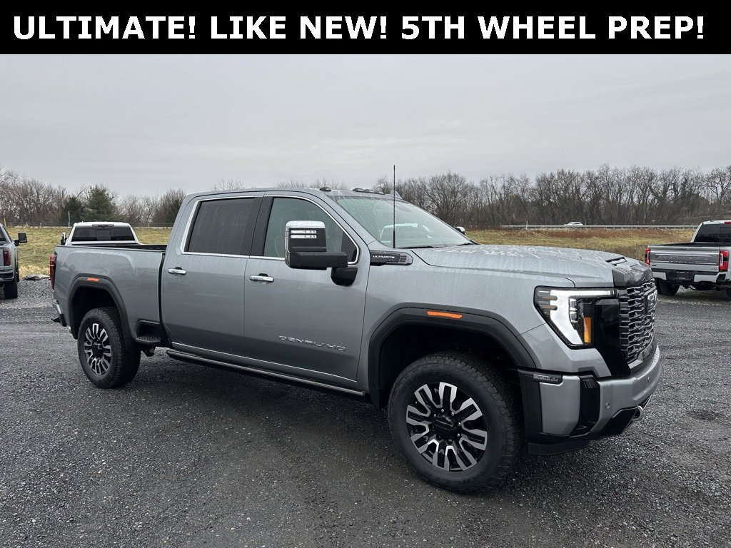 Used 2025 GMC Sierra 3500 Denali Ultimate image 1