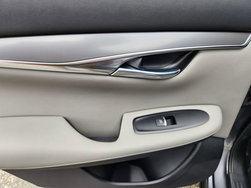 Used 2025 INFINITI QX50 Luxe w/ Accent Package image 13