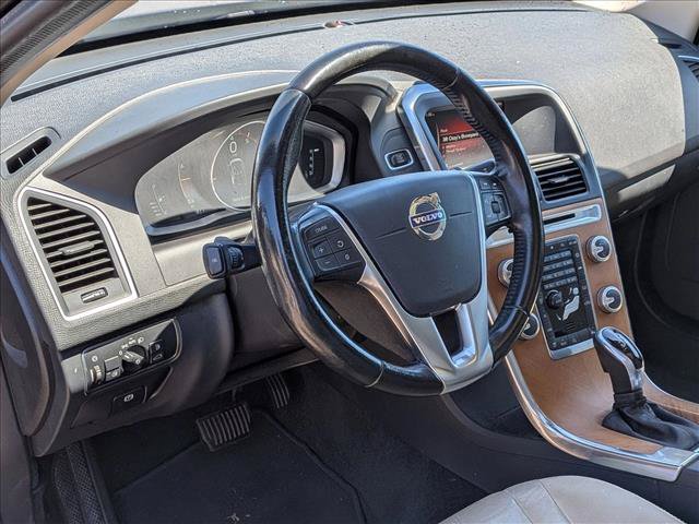Used 2017 Volvo XC60 T6 Inscription w/ Preferred Option Package AWD/4WD image 9