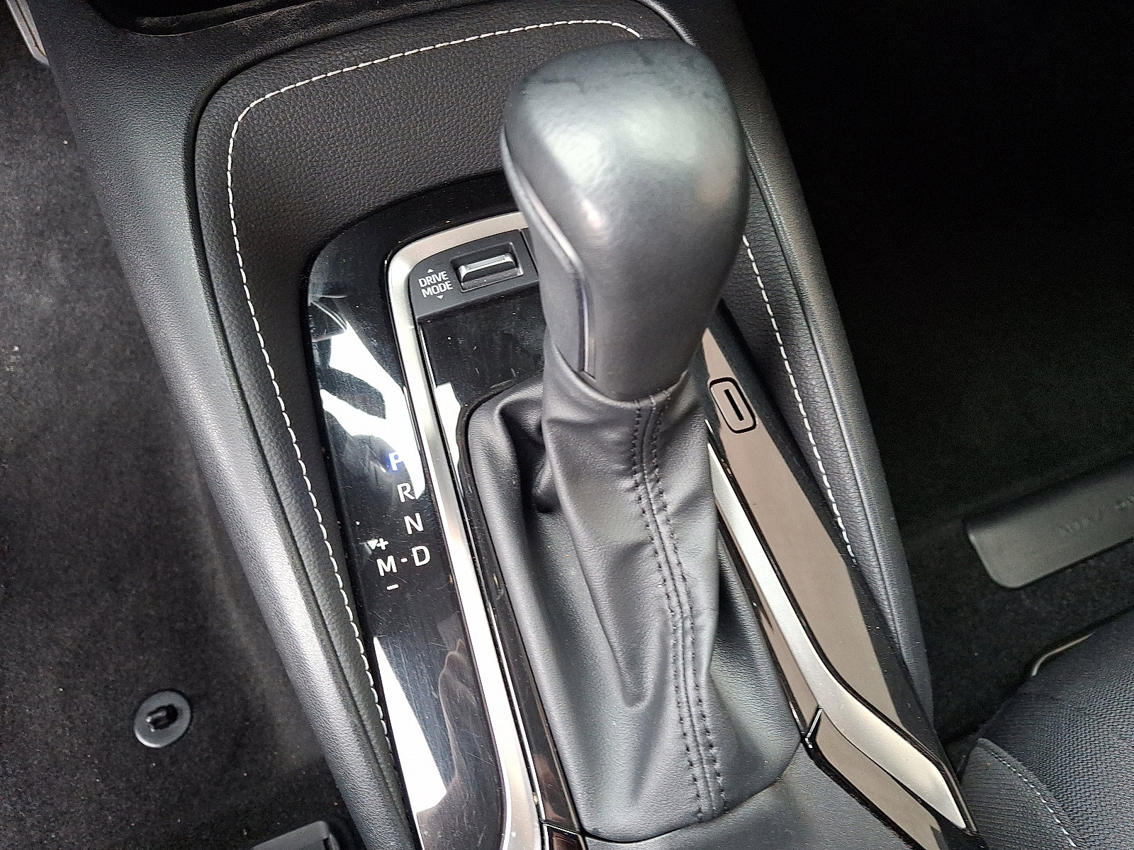 Certified 2023 Toyota Corolla SE w/ Carpet Mat Package (TMS) image 15