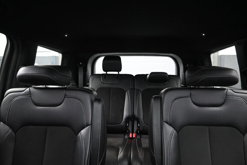 Used 2023 Jeep Grand Cherokee L Laredo RWD image 18