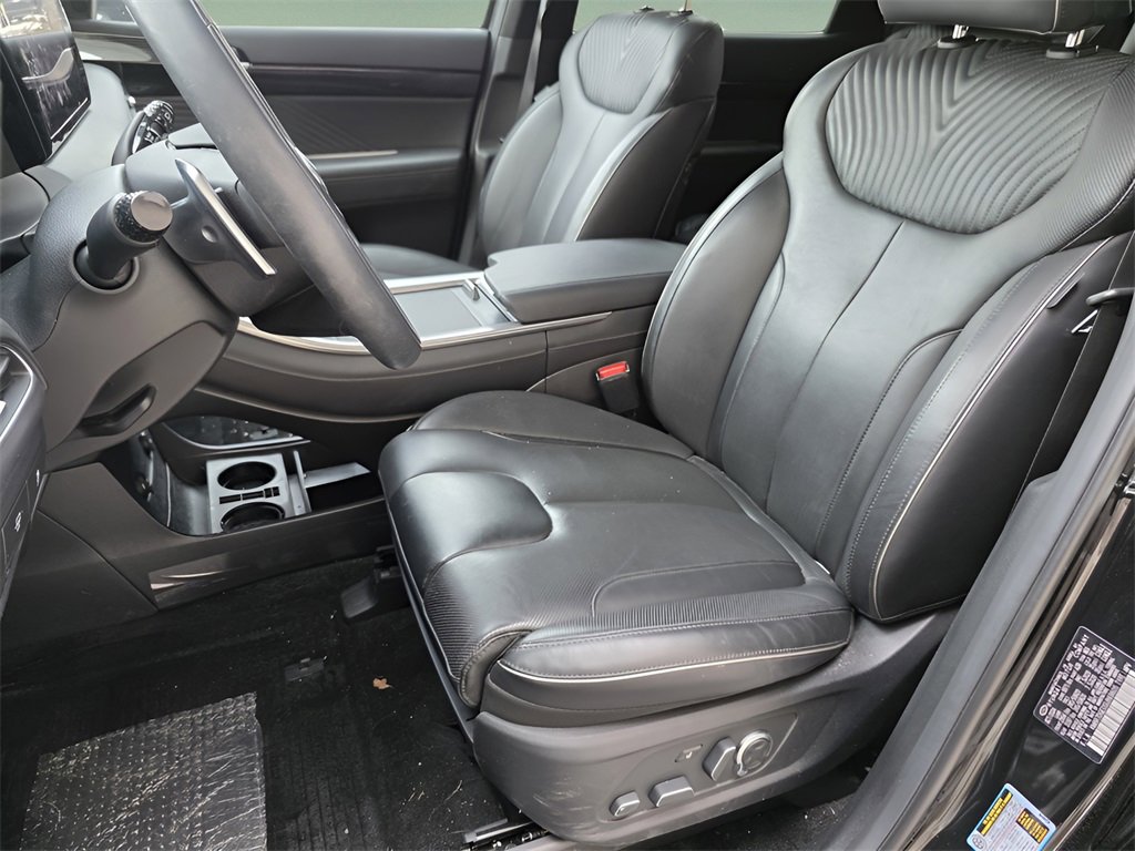 Certified 2025 Hyundai Palisade Calligraphy image 13