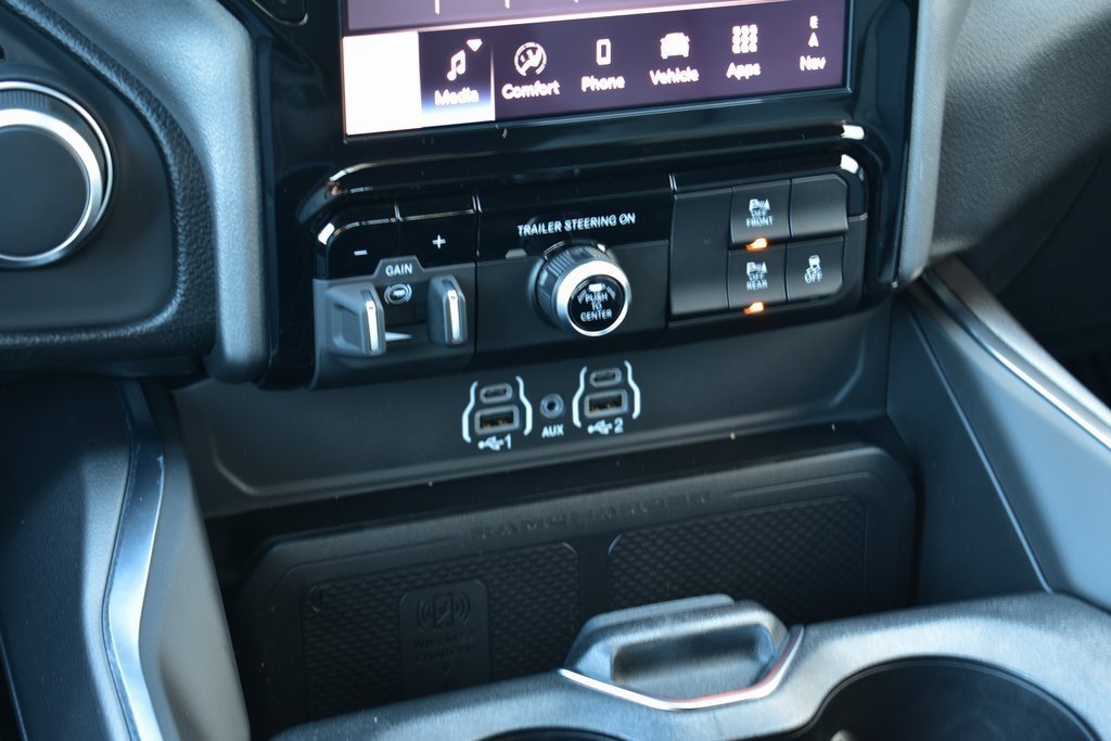 New 2025 RAM 1500 Big Horn AWD/4WD image 30