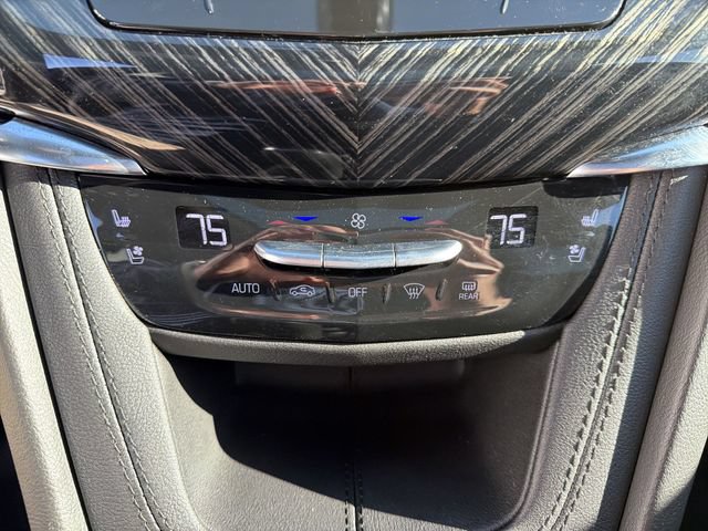 Used 2025 Cadillac XT6 Premium Luxury AWD/4WD image 20