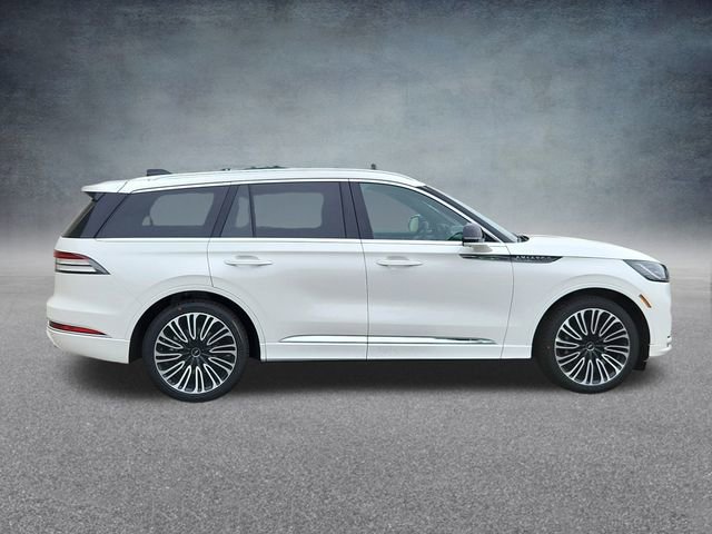 New 2025 Lincoln Aviator Black Label image 2