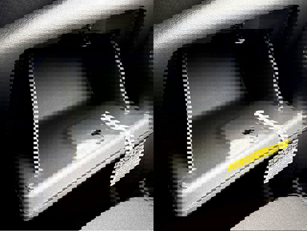 New 2025 Nissan Kicks Play S image 25