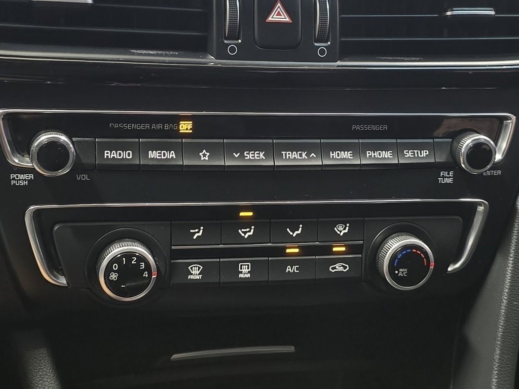 Used 2020 Kia Optima LX image 27