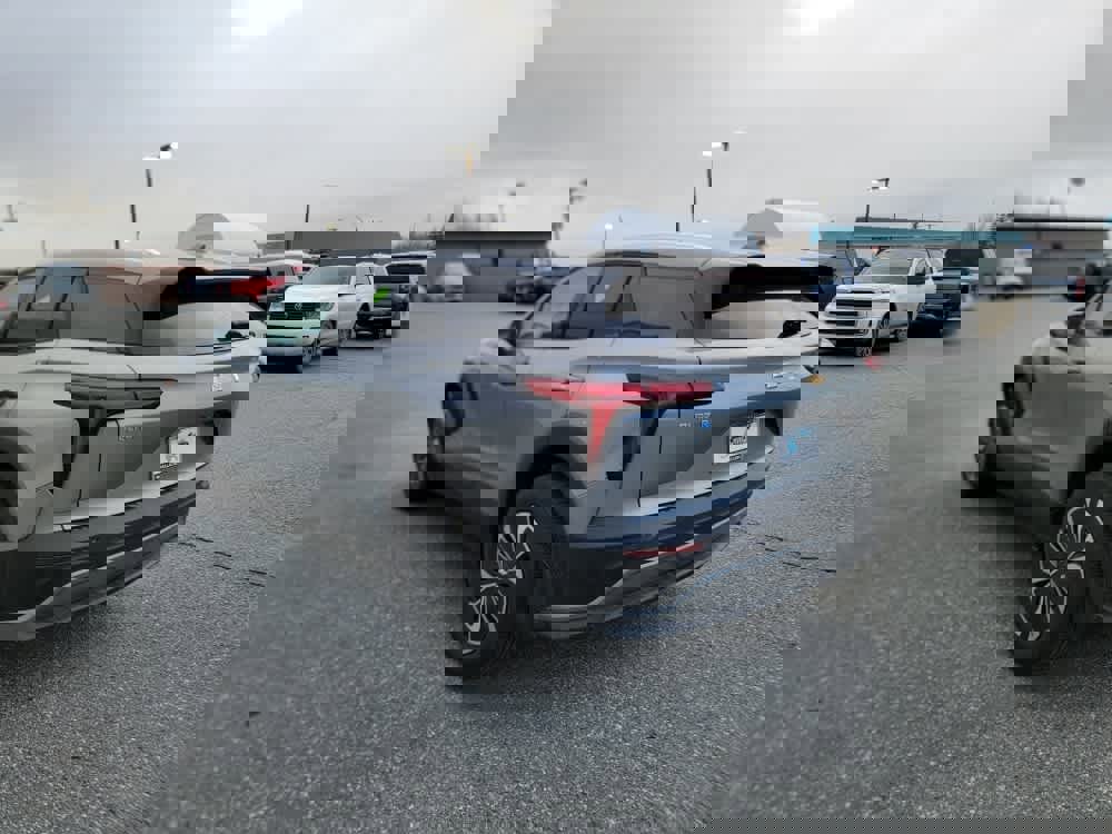 New 2025 Chevrolet Blazer EV LT image 3