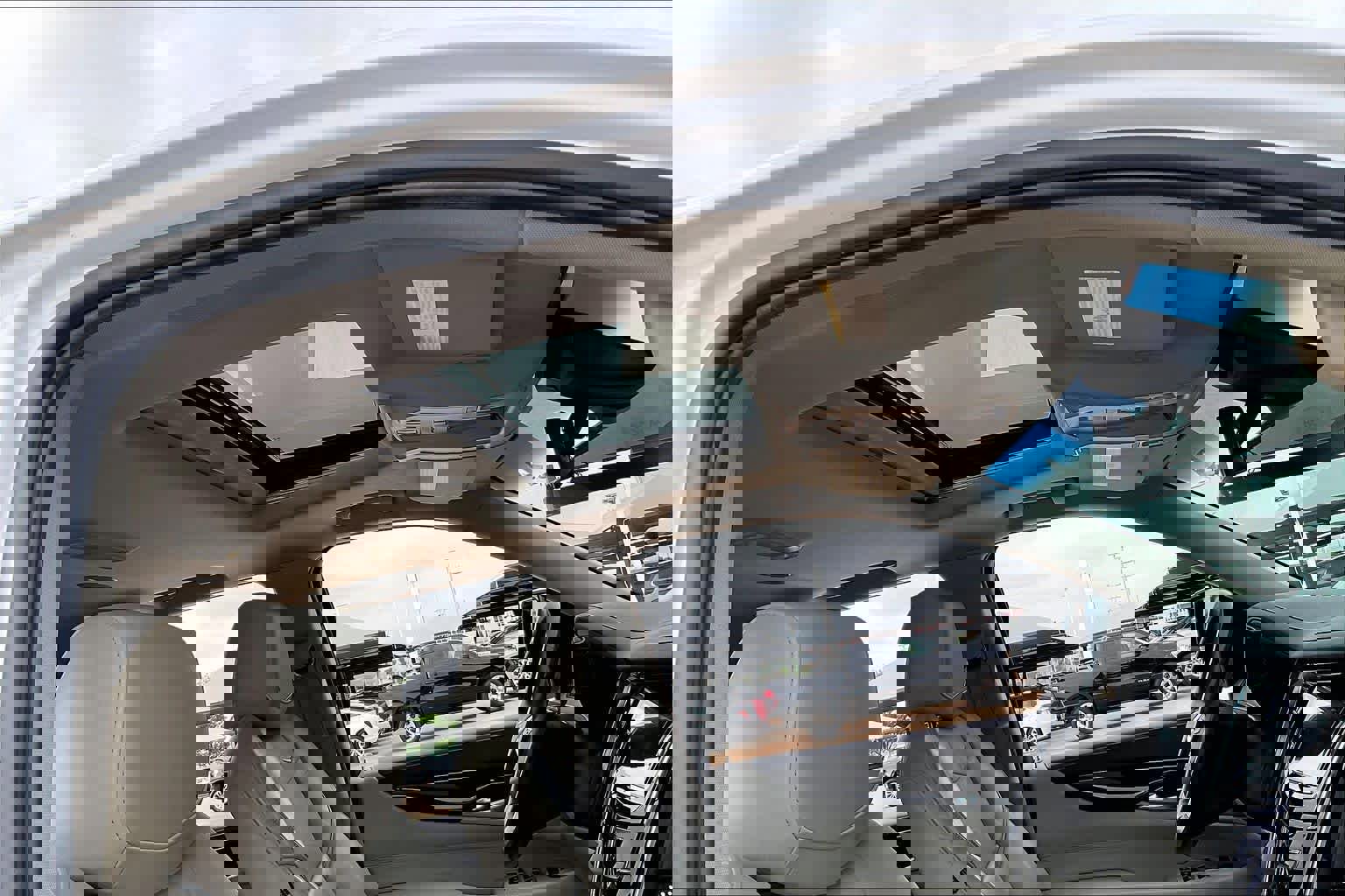 Used 2017 Cadillac Escalade Luxury image 14