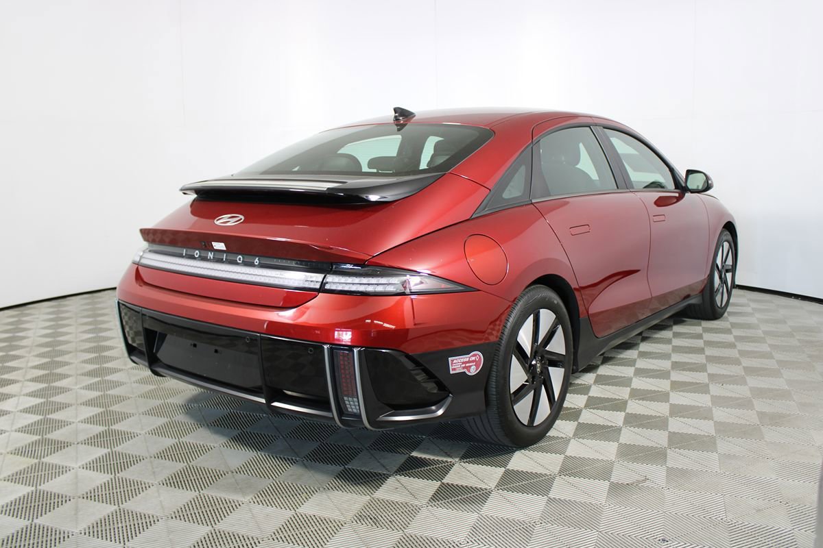 Used 2024 Hyundai Ioniq 6 SE RWD image 33