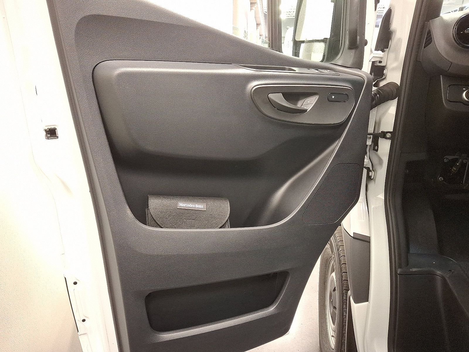 New 2025 Mercedes-Benz Sprinter 2500 image 14