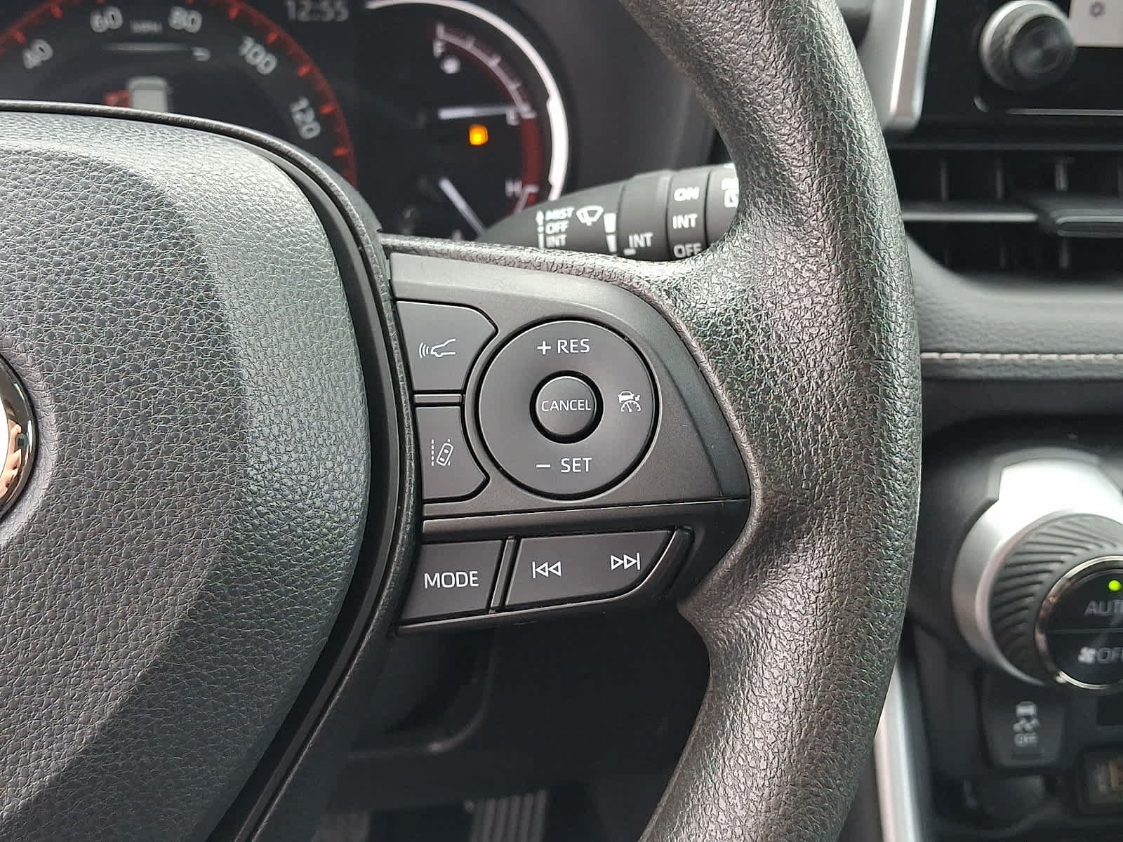 Certified 2024 Toyota RAV4 XLE AWD/4WD image 25