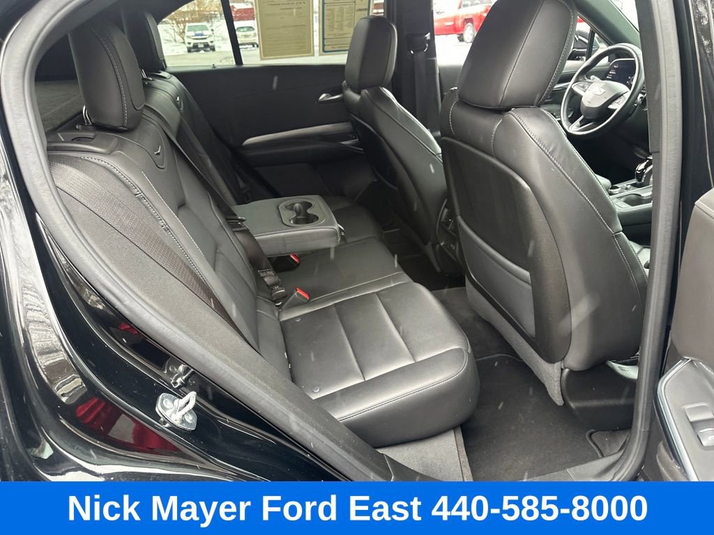 Used 2025 Cadillac XT4 Premium Luxury image 18