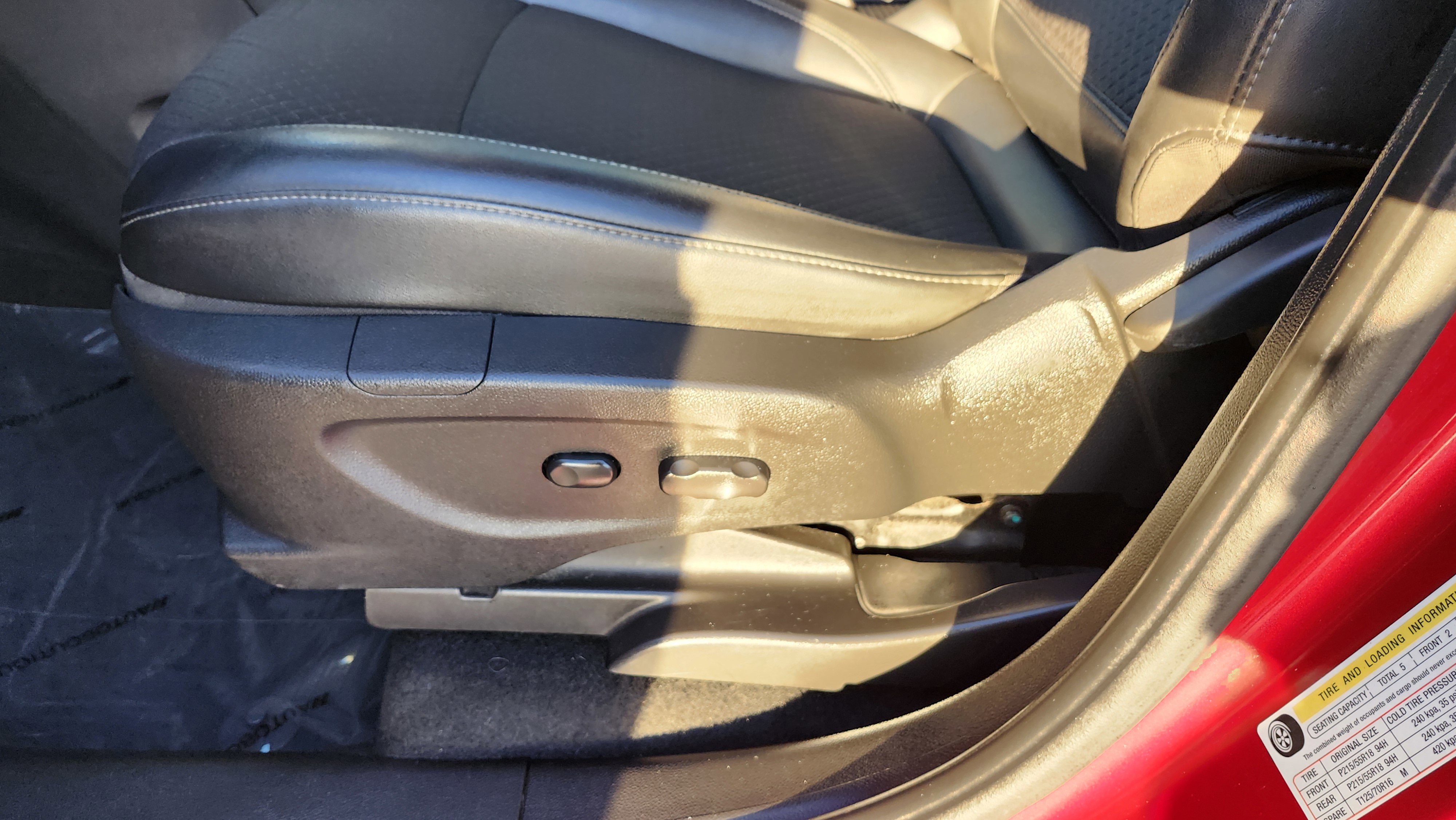 Used 2018 Buick Encore Preferred w/ Experience Buick Package image 22