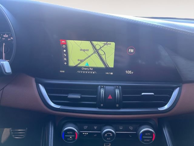 Used 2018 Alfa Romeo Giulia Ti w/ Quick Order Package 22X Lusso image 18