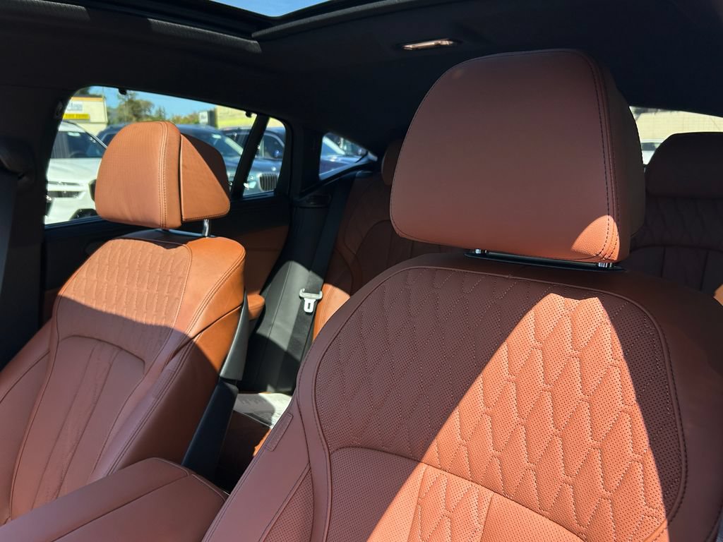 New 2027 BMW X6 M60i AWD/4WD image 15