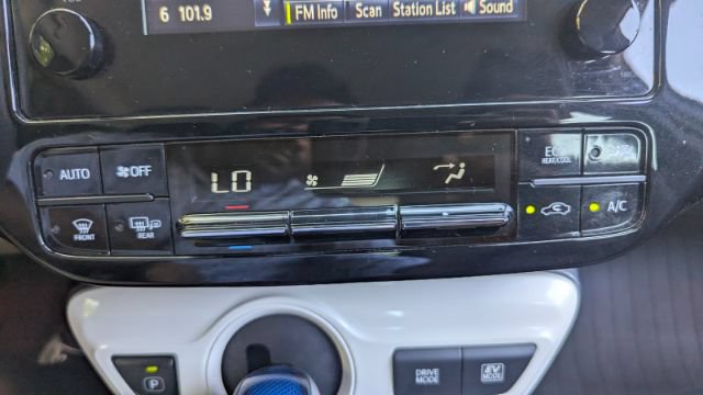Used 2017 Toyota Prius Two w/ Prius Two Safety Plus Package FWD image 35