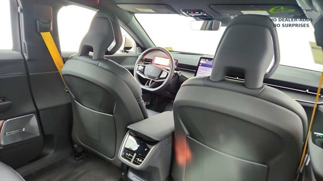 Used 2025 Polestar Polestar 3 image 26