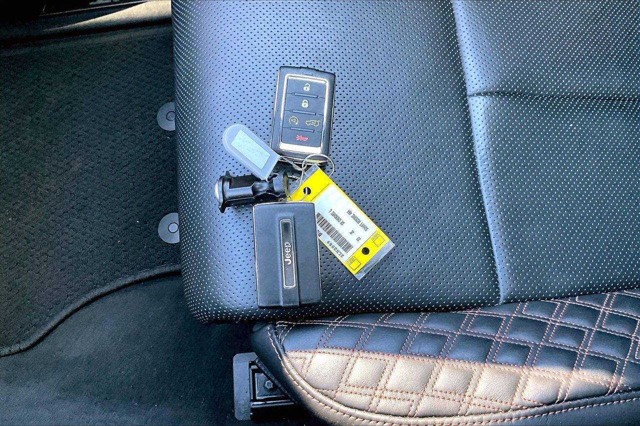 Certified 2023 Jeep Grand Cherokee L Summit image 34