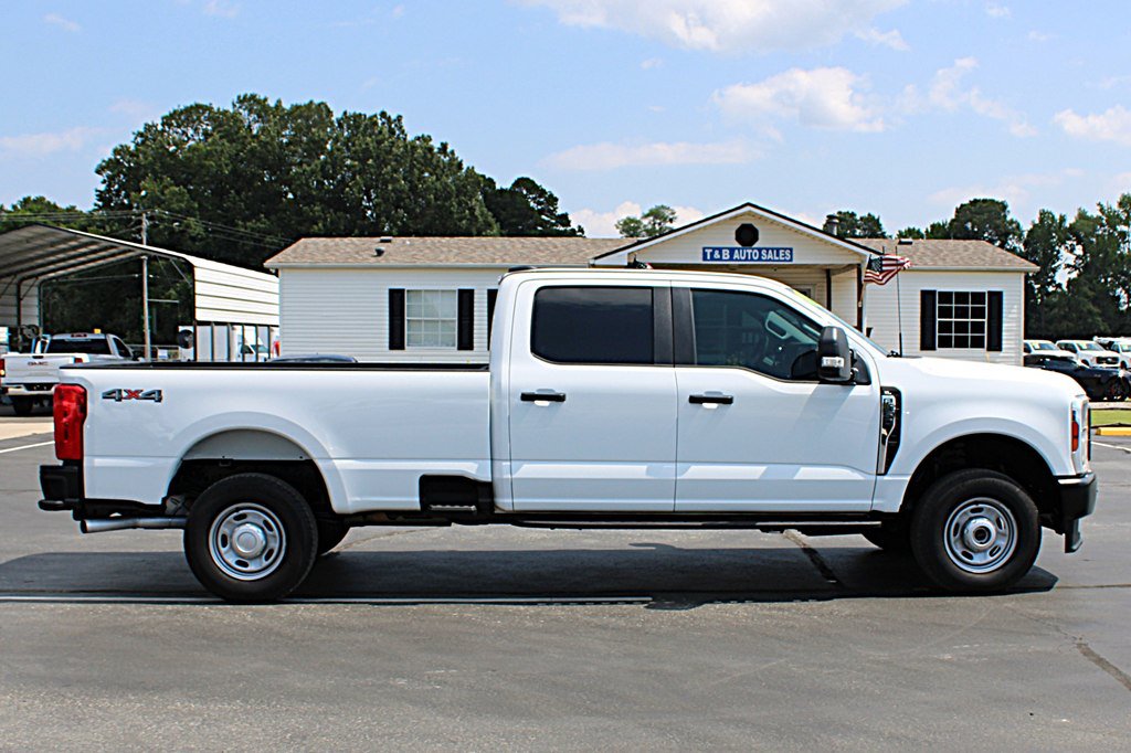 Used 2025 Ford F350 XL AWD/4WD image 8