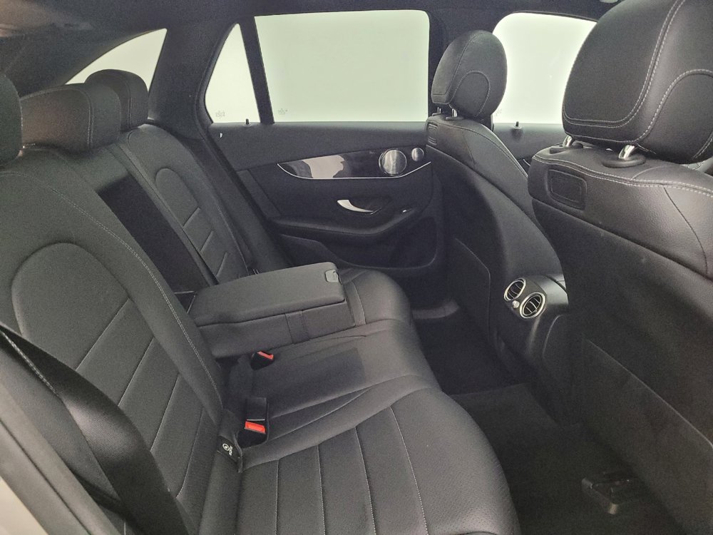 Used 2019 Mercedes-Benz GLC 300 4MATIC image 19
