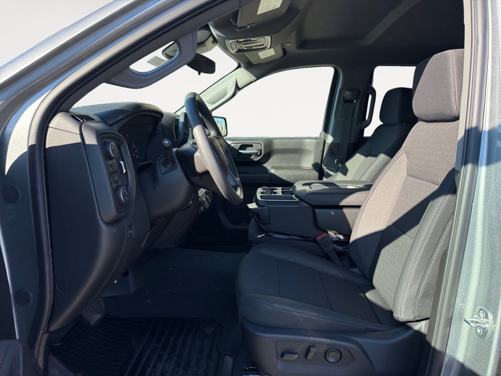 New 2026 Chevrolet Silverado 1500 Custom Trail Boss w/ Dark Appearance Package image 10