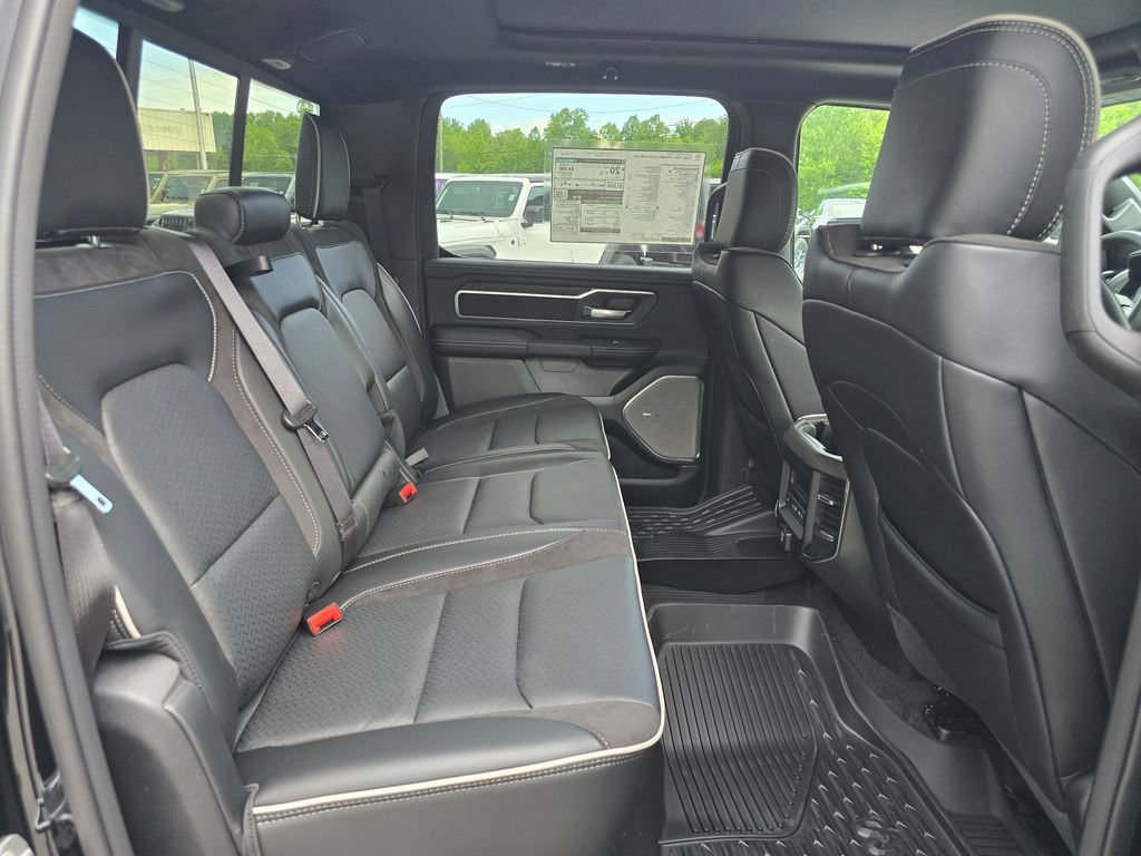 New 2026 RAM 1500 Laramie AWD/4WD image 25