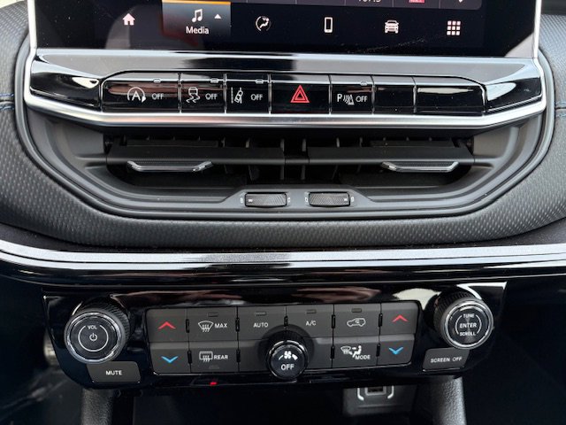 New 2026 Jeep Compass Limited image 14