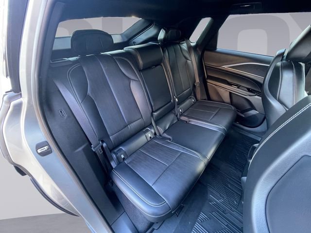 Used 2024 Cadillac Lyriq Sport image 18