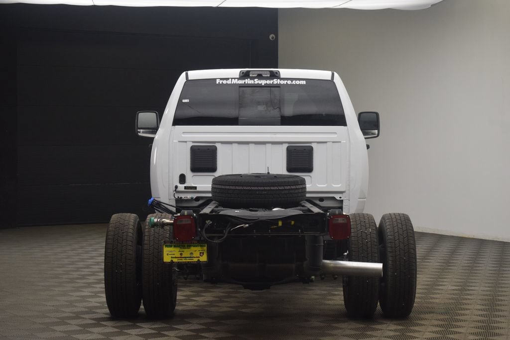 New 2026 RAM 3500 Tradesman AWD/4WD image 10