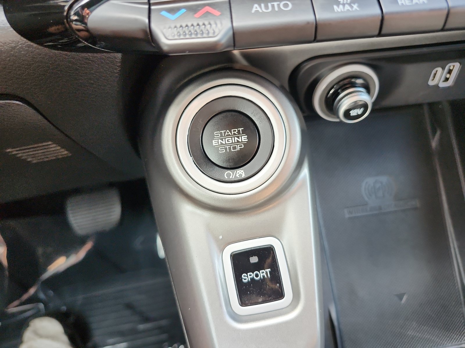 Used 2024 Dodge Hornet R/T Plus w/ R/T Blacktop Package AWD/4WD image 24