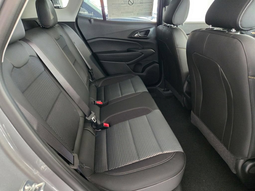 New 2026 Chevrolet Trax LT FWD image 8