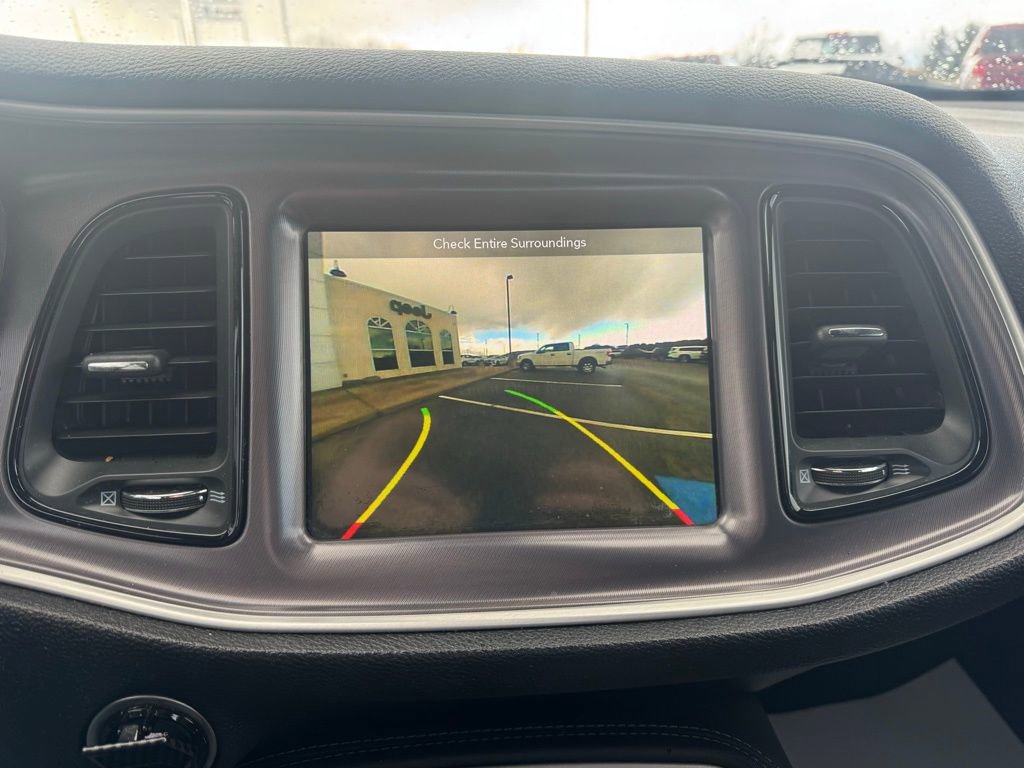 Used 2019 Dodge Challenger SXT w/ Driver Convenience Group image 17