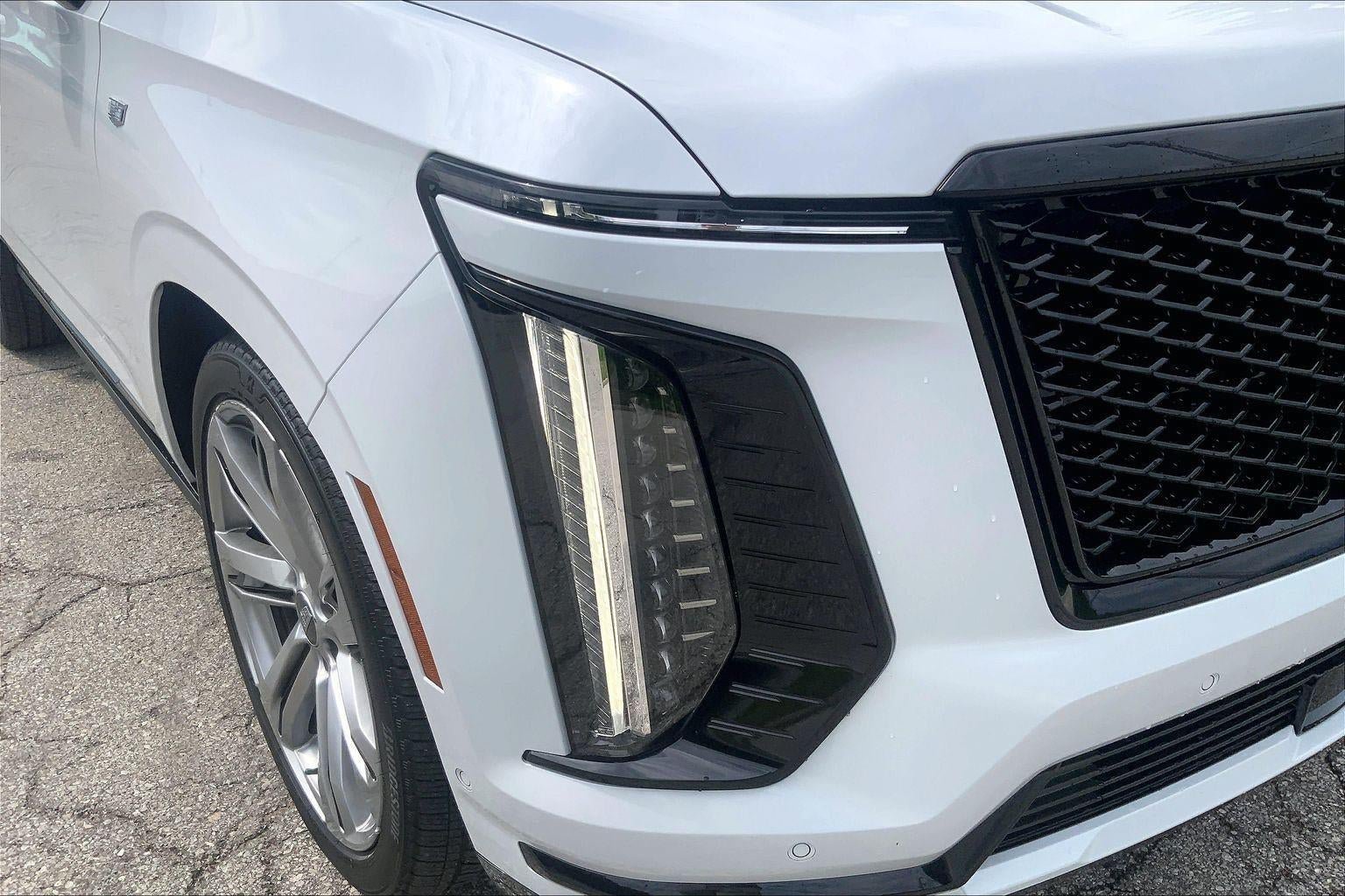 Certified 2026 Cadillac Escalade Platinum Sport AWD/4WD image 28