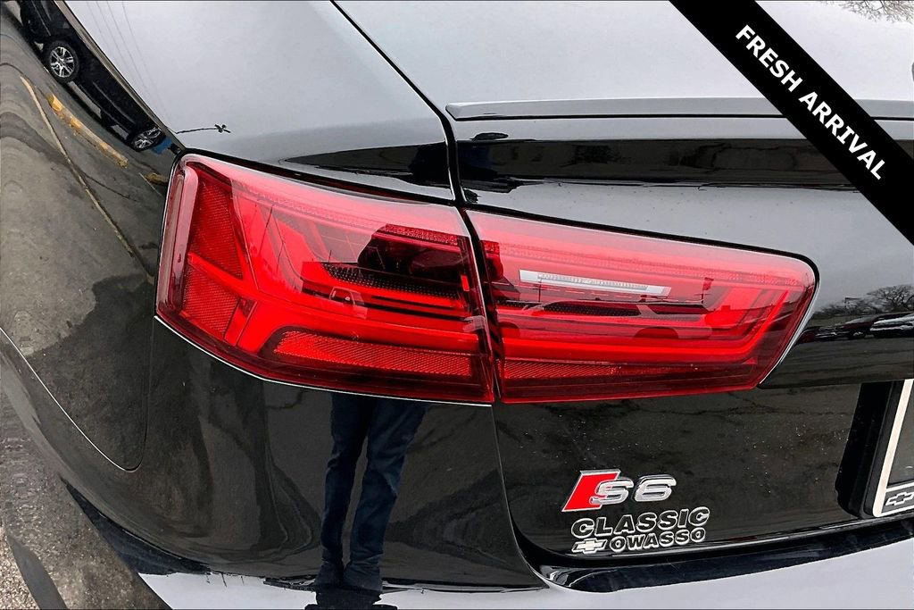 Used 2016 Audi S6 Prestige w/ Prestige Package image 22