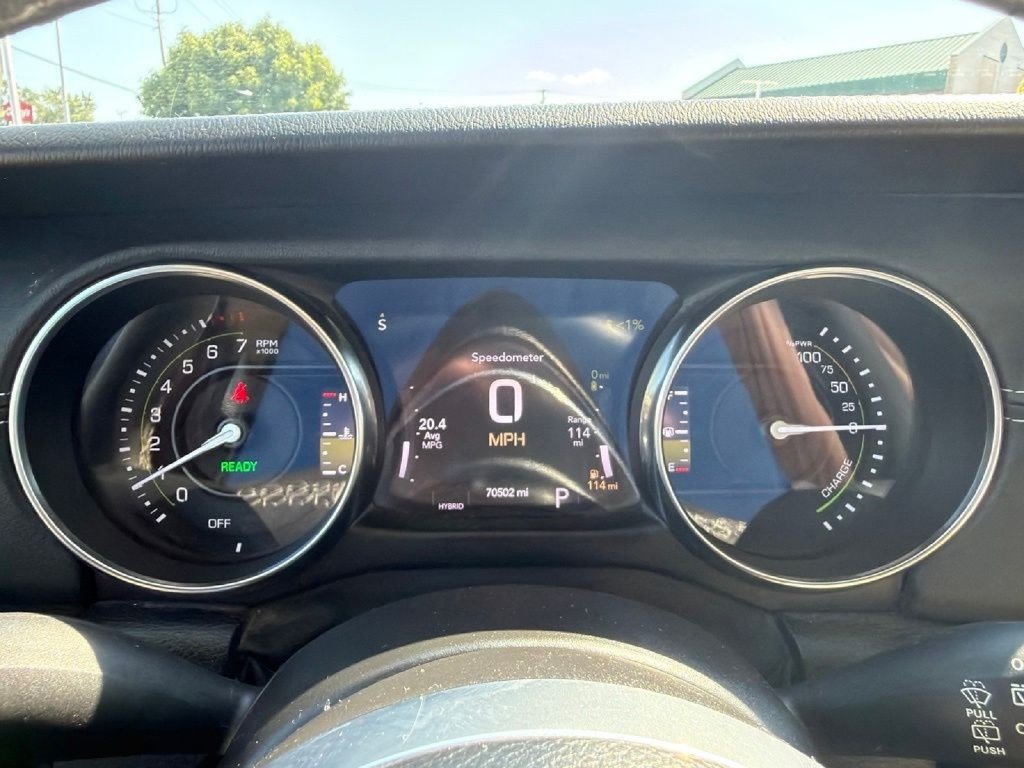 Used 2023 Jeep Wrangler Unlimited Sahara AWD/4WD image 24