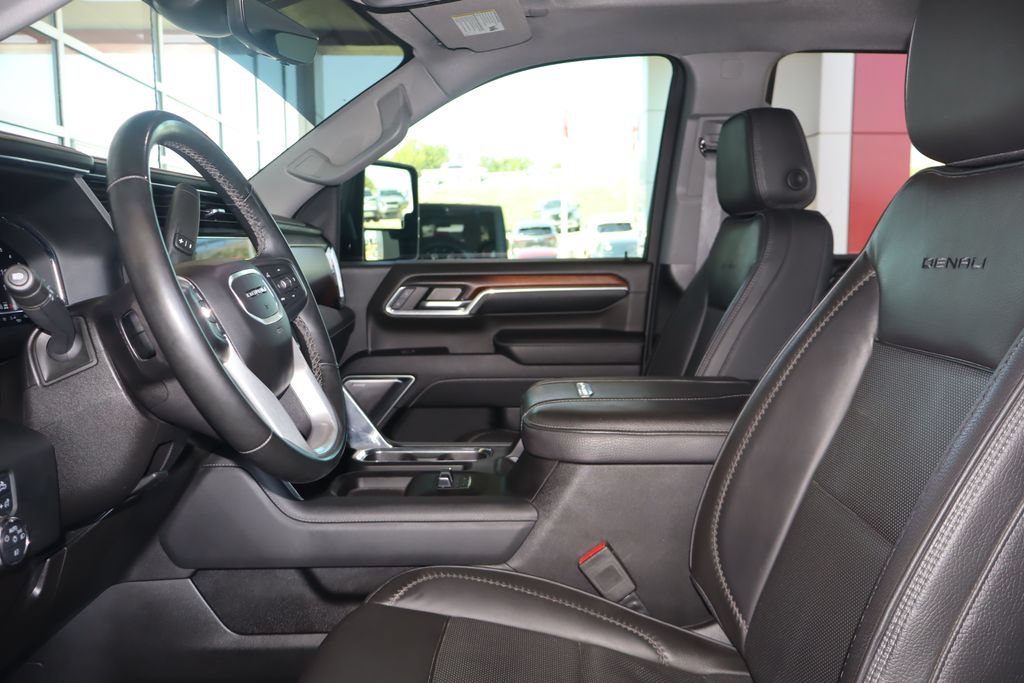 Used 2024 GMC Sierra 2500 Denali w/ Denali Reserve Package AWD/4WD image 20