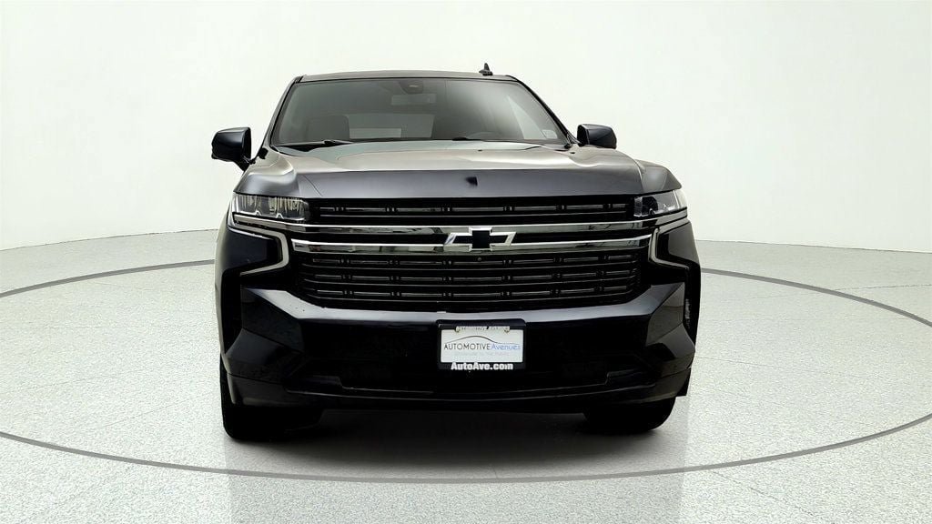 Used 2022 Chevrolet Suburban RST w/ Luxury Package AWD/4WD image 2