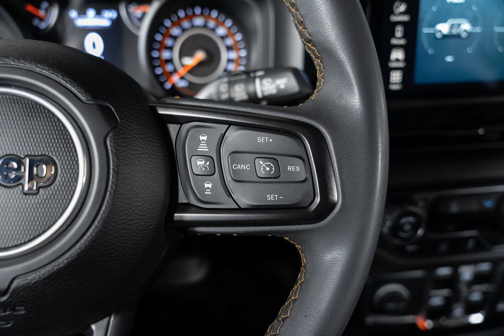 Used 2024 Jeep Wrangler Unlimited Sport AWD/4WD image 32