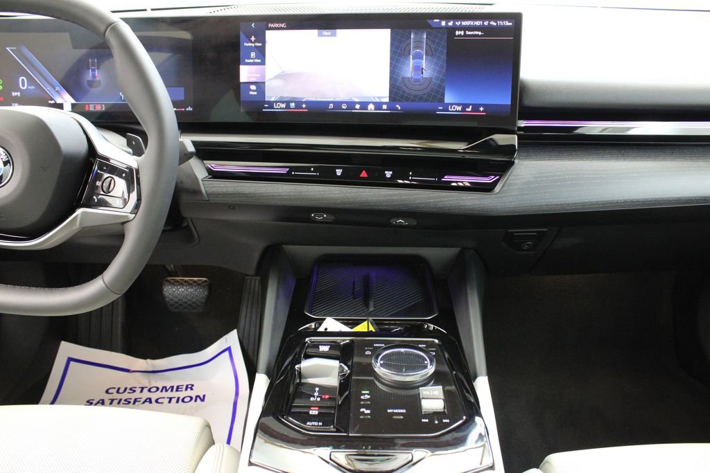 Used 2024 BMW 530i w/ Convenience Package image 22